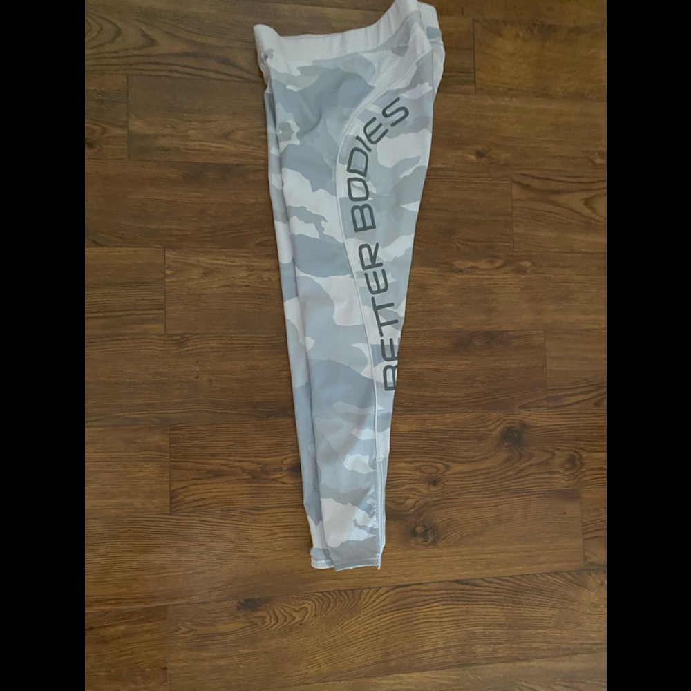Better Bodies camo leggings L